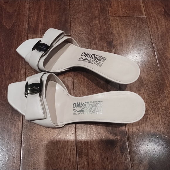 X SOLD X On Another Platform.  Salvatore Ferragamo Kitten Heel Sandals Cream - Picture 9 of 11